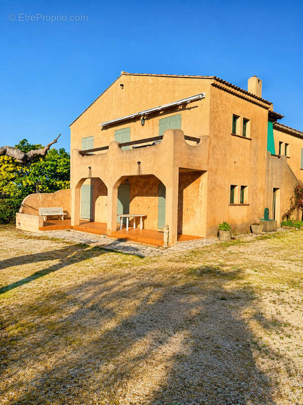 Maison à SIX-FOURS-LES-PLAGES