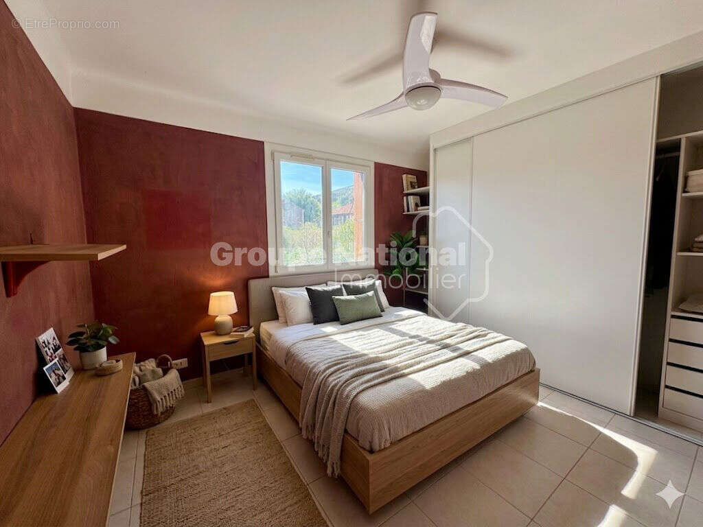 Appartement à LE ROVE