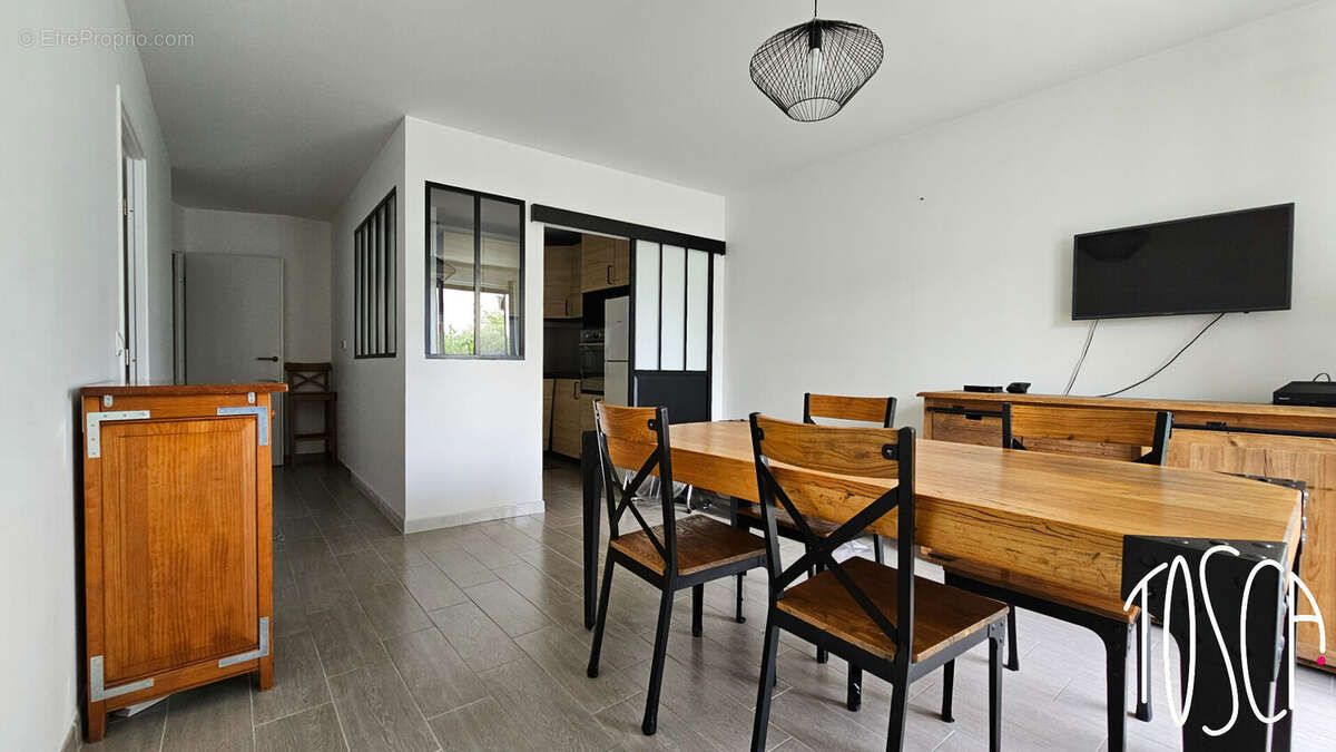 Thiais- appartement 4p de 82 m2  - dpe c - proche transports tvm / t9 - photo 4