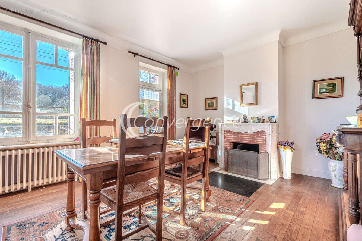 Maison à LA PORCHERIE