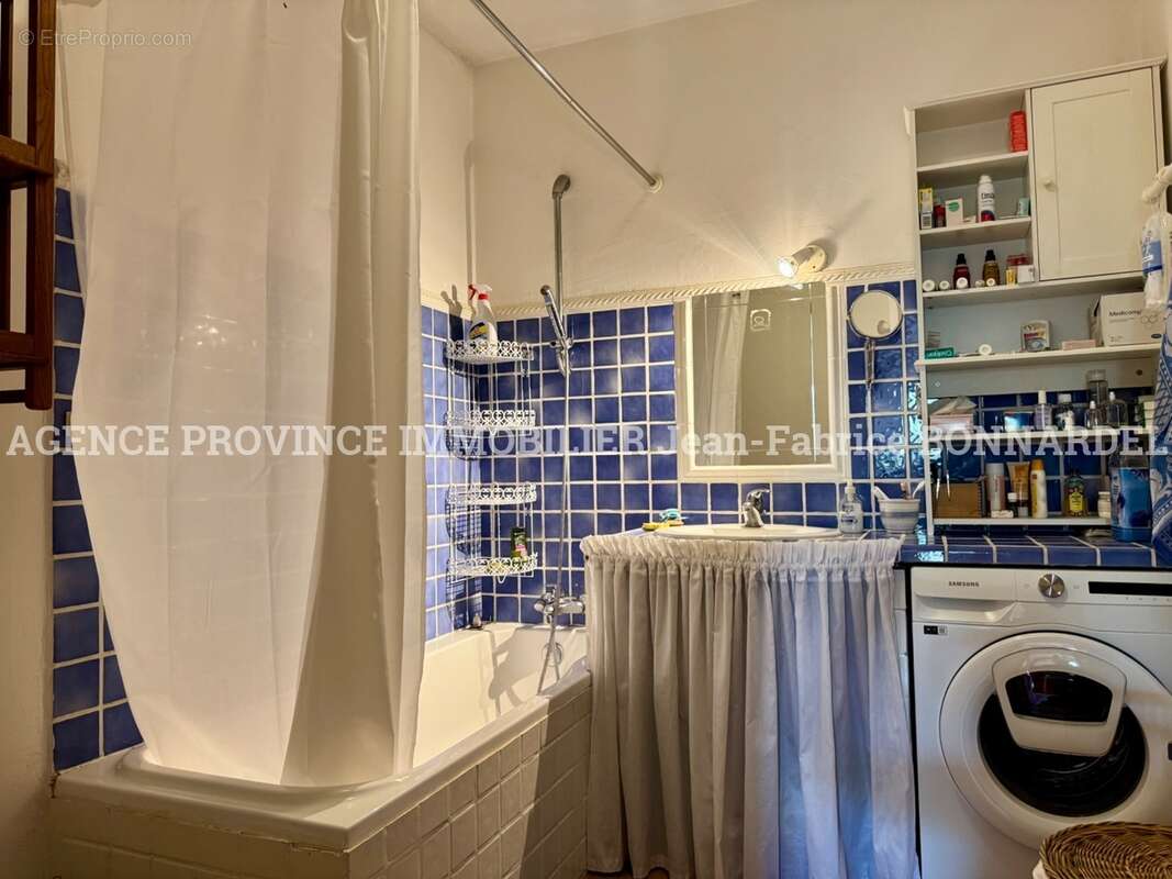 Maison 242 m² à Grillon  - photo 16