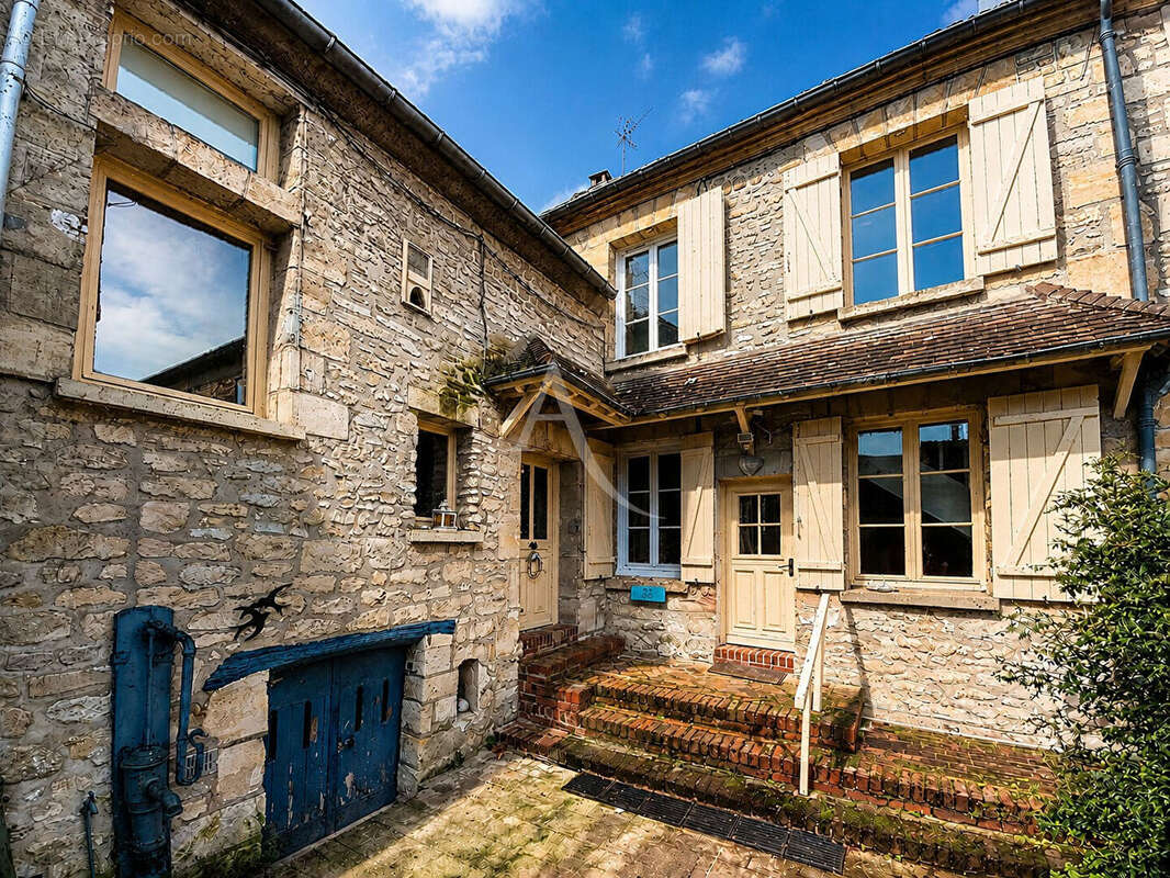 Maison à CHARS