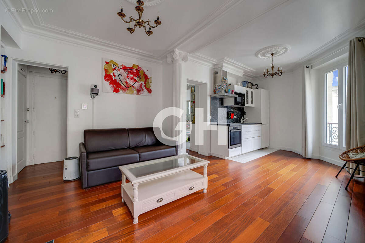 Appartement à PARIS-12E