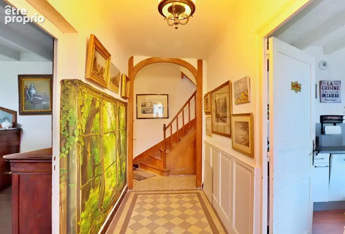 Maison de caractère en pierre de 8 pièces, 5 chambres. 200 m²- DPE C , Saint-Dizant-du Gua - photo 9