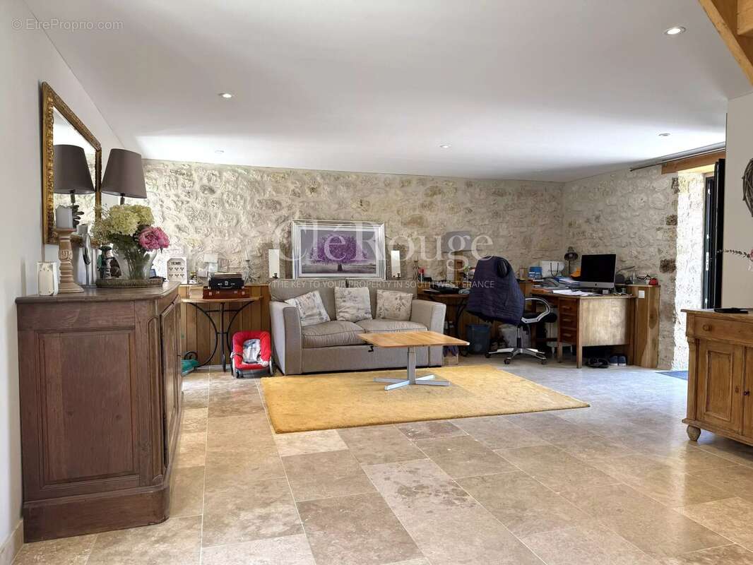 Maison à ISSIGEAC