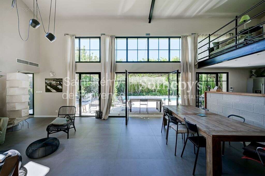 Saint Rémy de Provence - Belle maison contemporaine à 10mn à pied du centre ville - photo 3