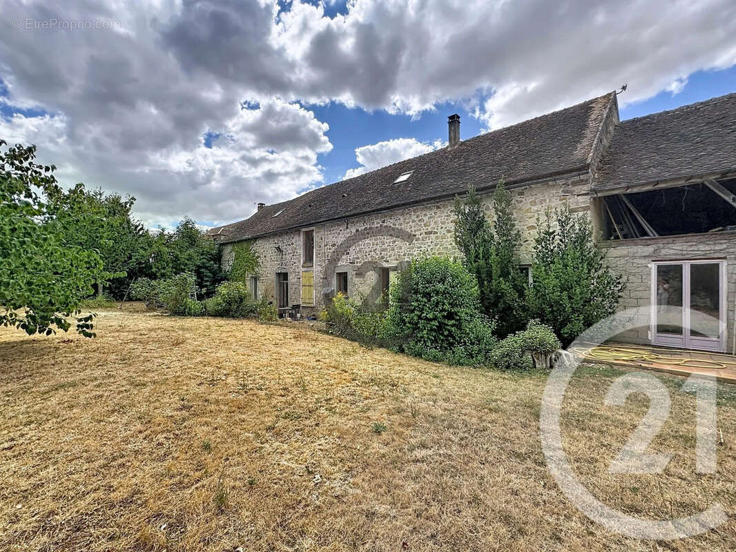 Maison 169 m² à Montmachoux  - photo 2