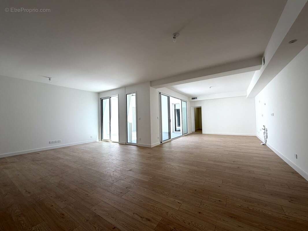 Appartement 141 m² à Bordeaux  - photo 2