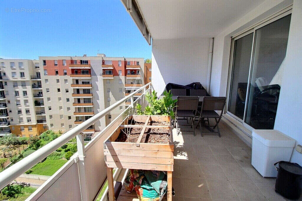 Appartement à MARSEILLE-8E
