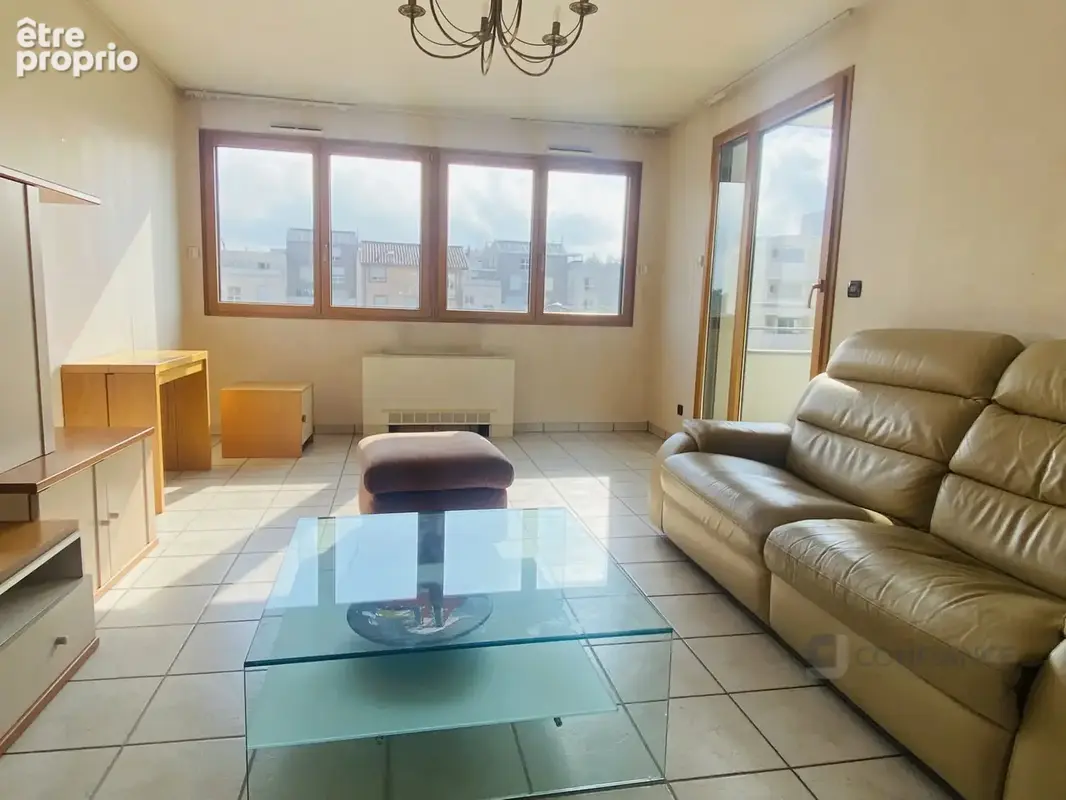 Appartement 70 m² à Villeurbanne  - photo 8