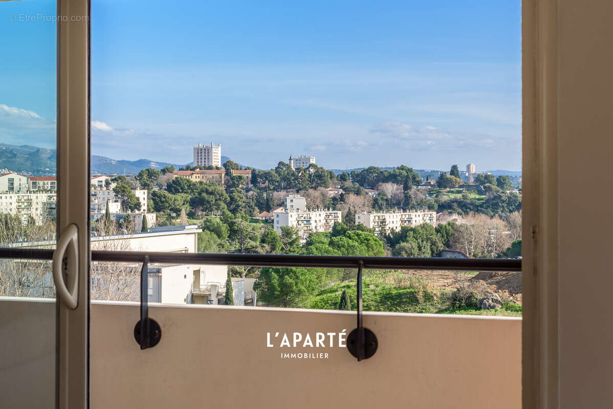 Appartement à MARSEILLE-13E