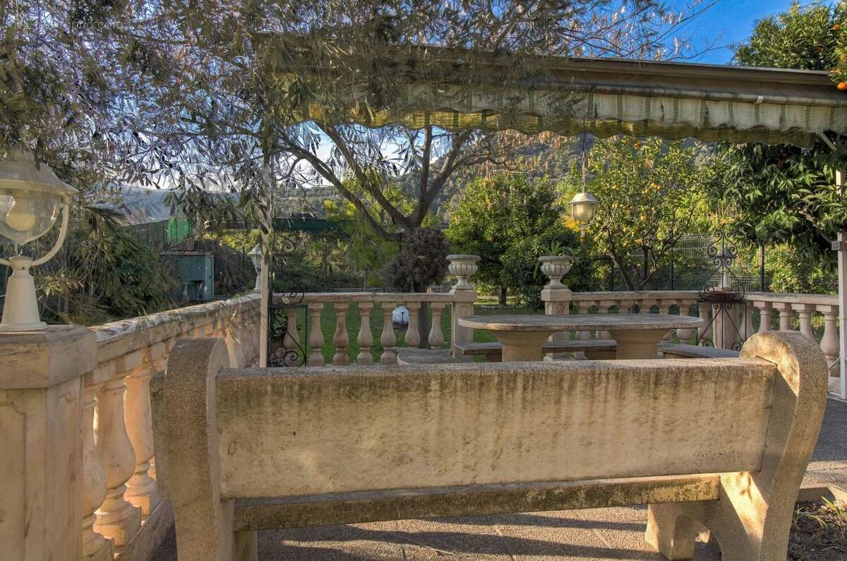 Maison à SAINT-MARTIN-DU-VAR