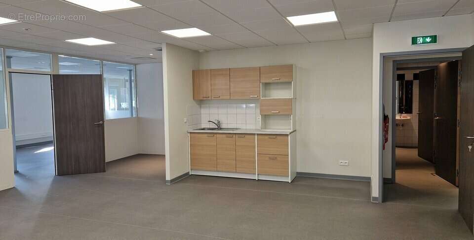 Commerce à ARCHAMPS