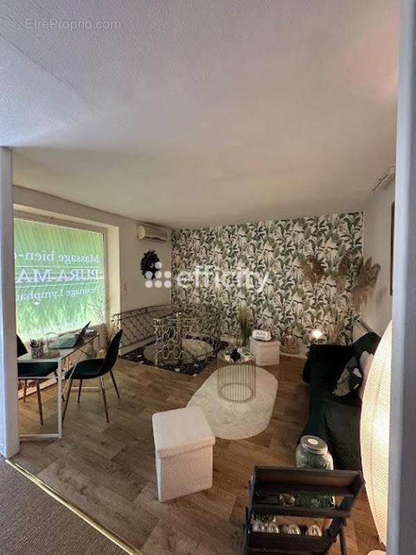 Locaux/Biens immobiliers - photo 2