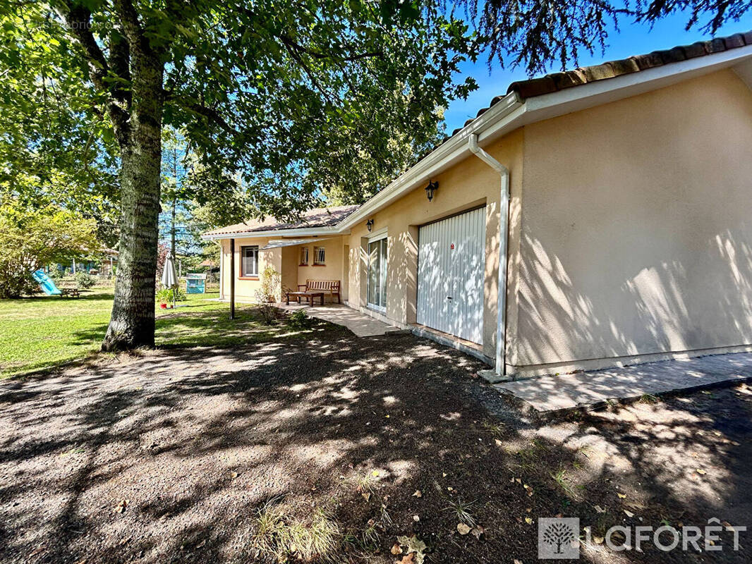 Maison à SAUGNACQ-ET-MURET