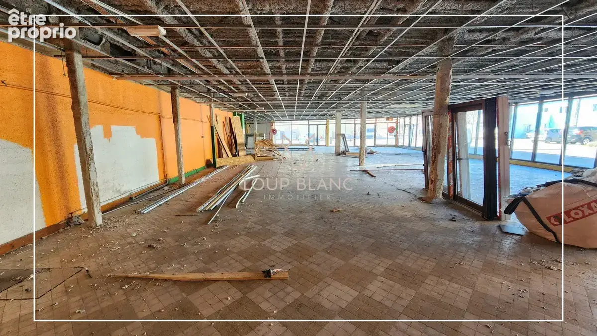 Local commercial divisible - 1 375 m2 - photo 4
