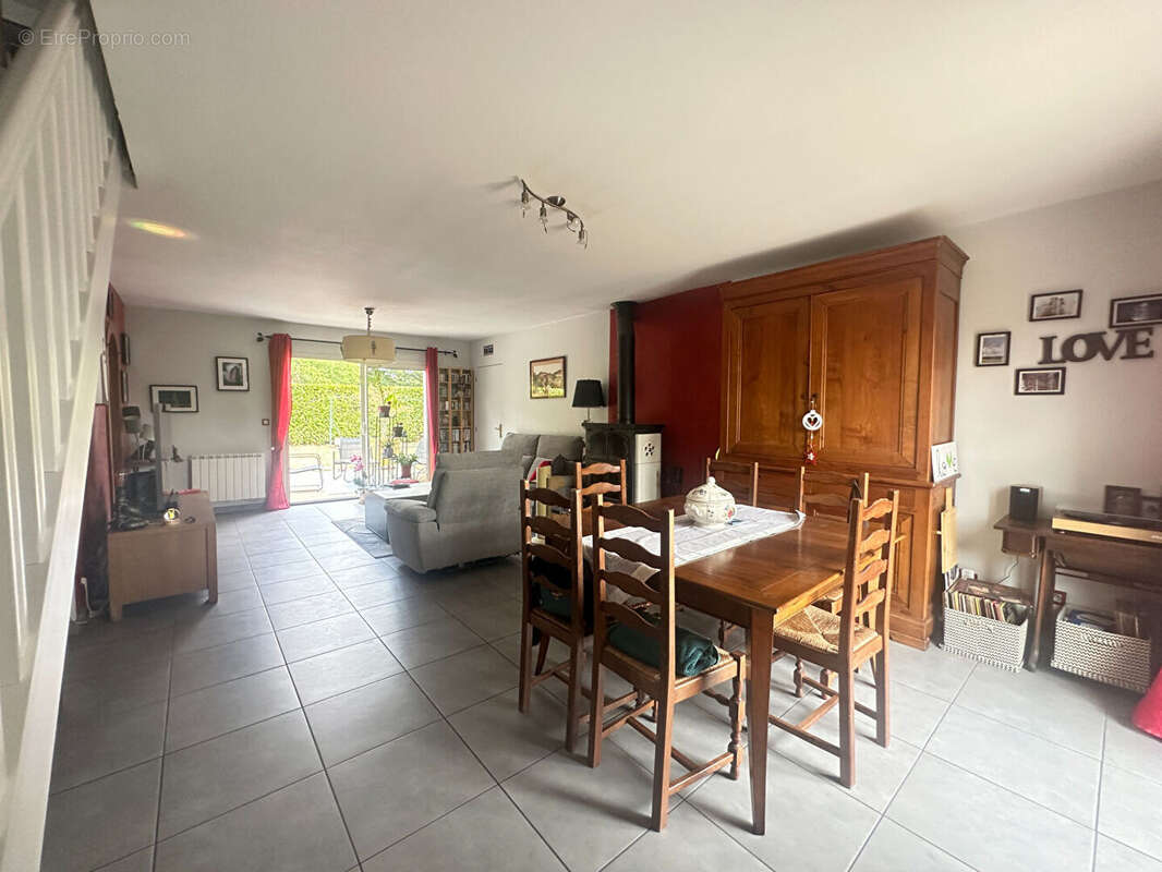 A Porcheville - Maison familiale 4 chambres - 120 m² - terrain de 506 m² - photo 2