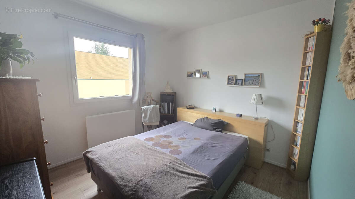 Appartement à BONNELLES