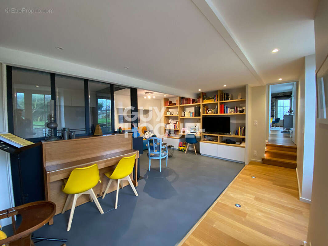 Maison à LA VILLE-ES-NONAIS