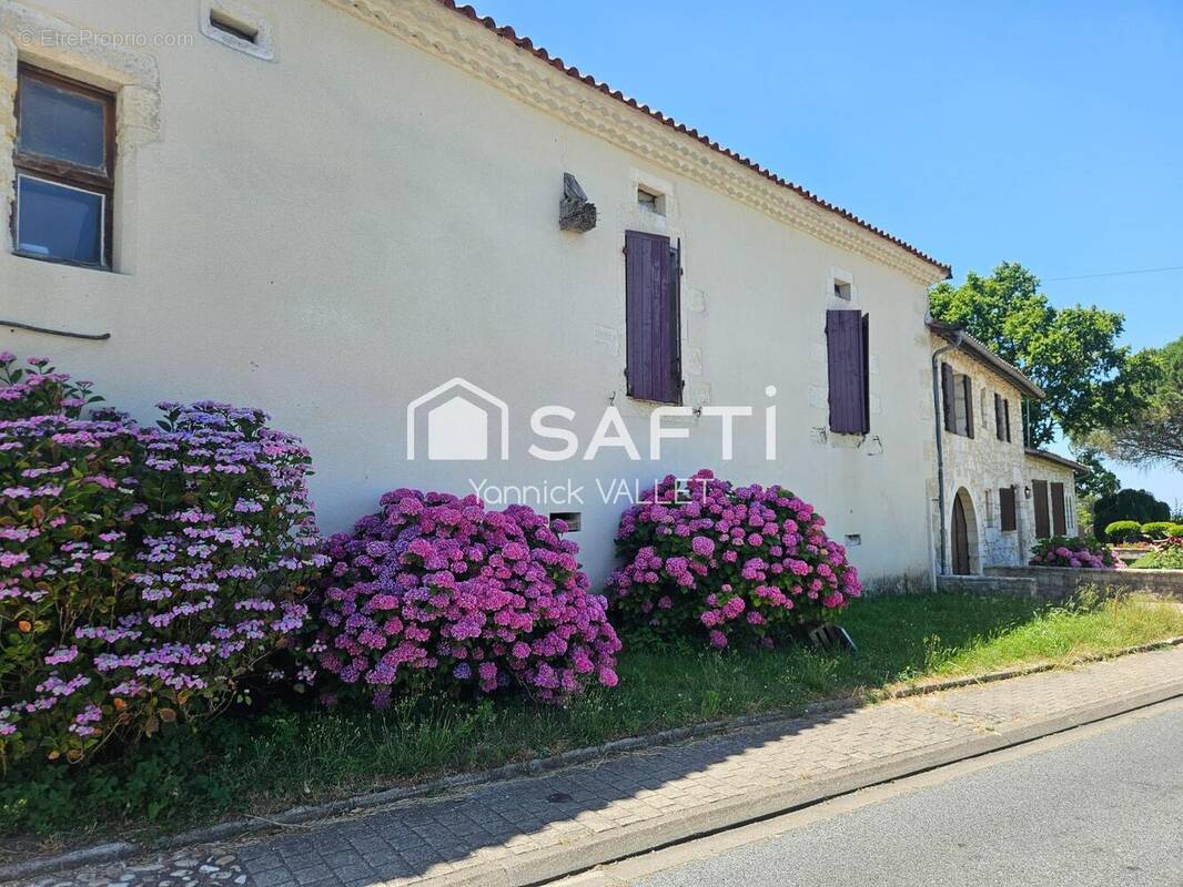 Photo 1 - Maison à SEGONZAC