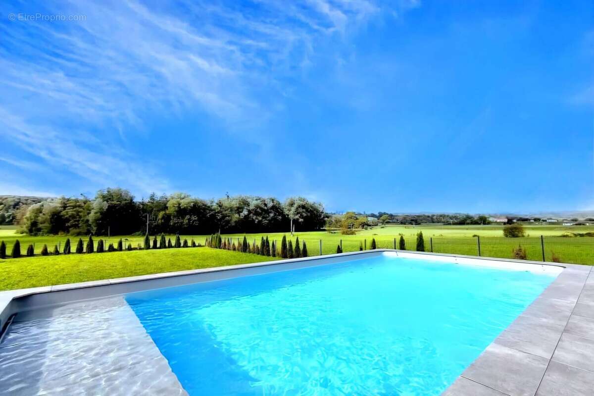 Maison à L&#039;ISLE-SUR-LE-DOUBS