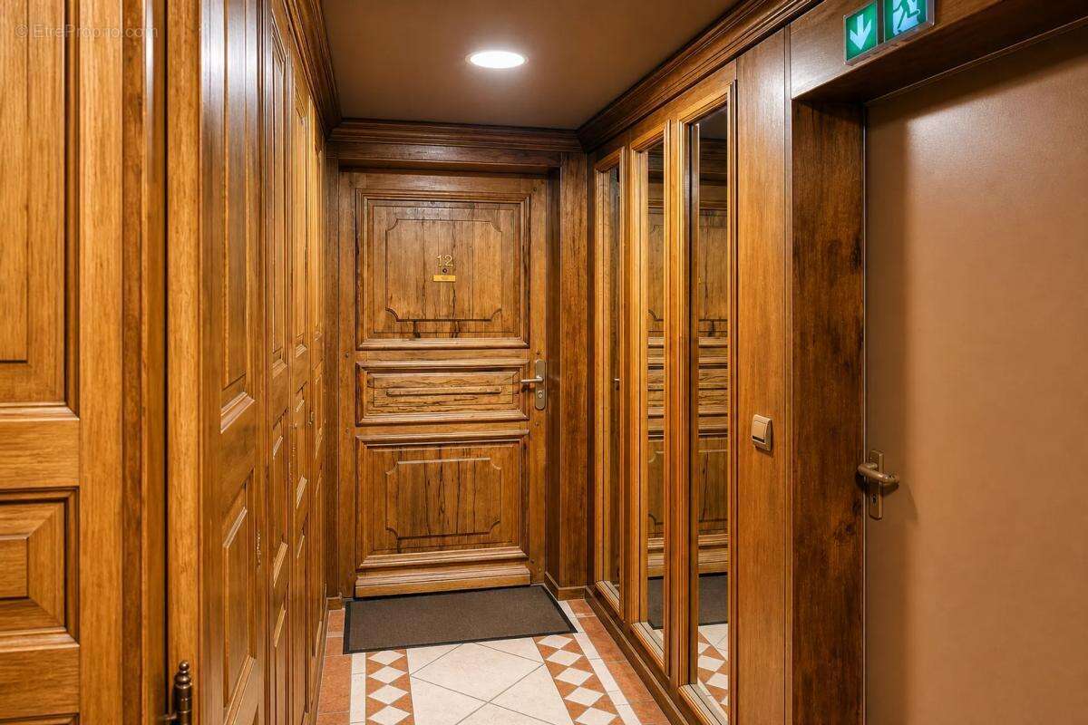 LYON 7 - Place JEAN MACE -Appartement T4 de 89 M2 - - photo 8