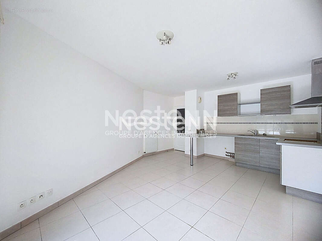 Appartement à VALLAURIS
