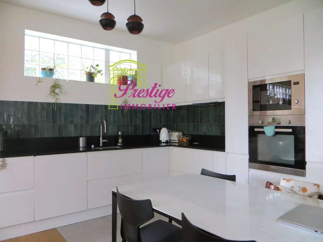 Maison à MAISONS-LAFFITTE