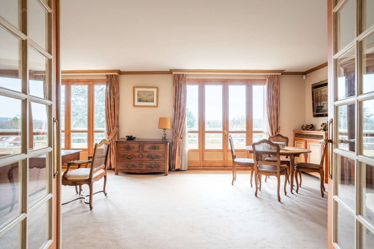 Appartement à LE VESINET