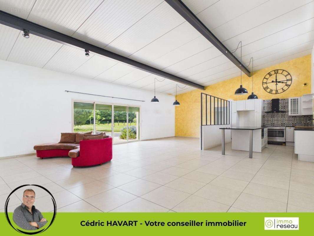 Maison 206 m² à Le Blanc  - photo 7