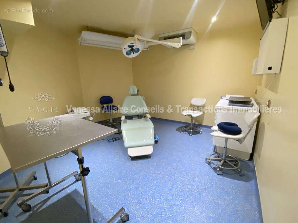 Commerce à LA BAULE-ESCOUBLAC