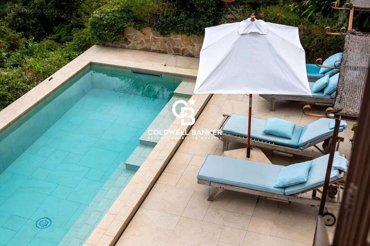 Confort, vue & authenticité et seulement 25 minutes de ST TROPEZ - photo 59