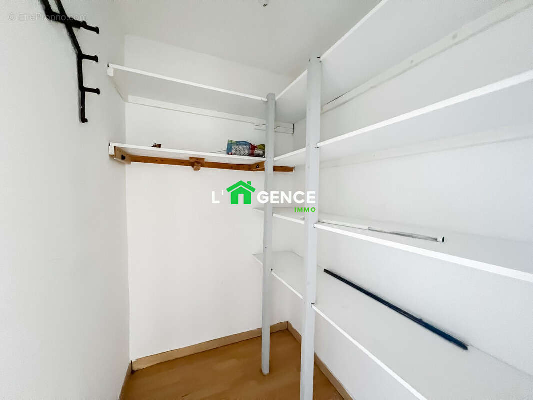 Appartement à PORT-DE-BOUC