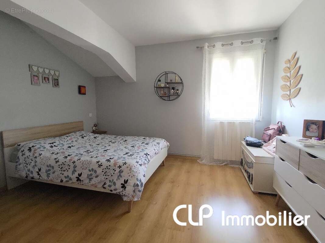 Maison 103 m² à Montelimar  - photo 9