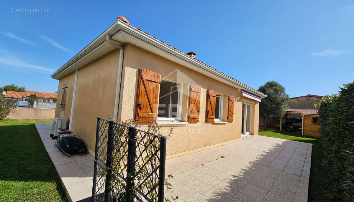 Maison à VIC-EN-BIGORRE