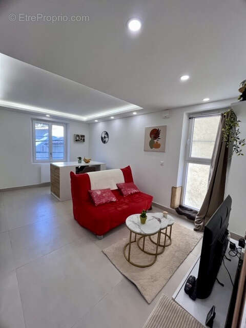 Appartement à AURIOL