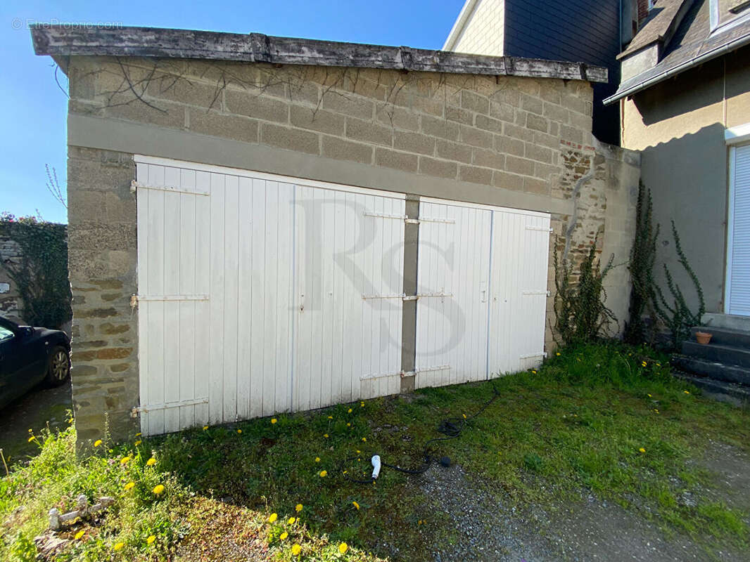 Maison à CONDE-SUR-NOIREAU