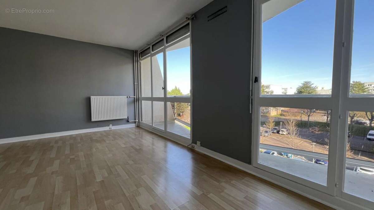 Appartement à PLAISIR