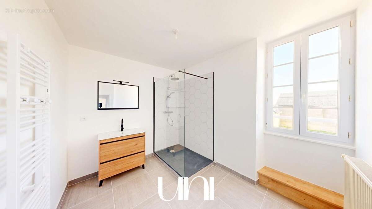 Maison à BRETTEVILLE-L'ORGUEILLEUSE