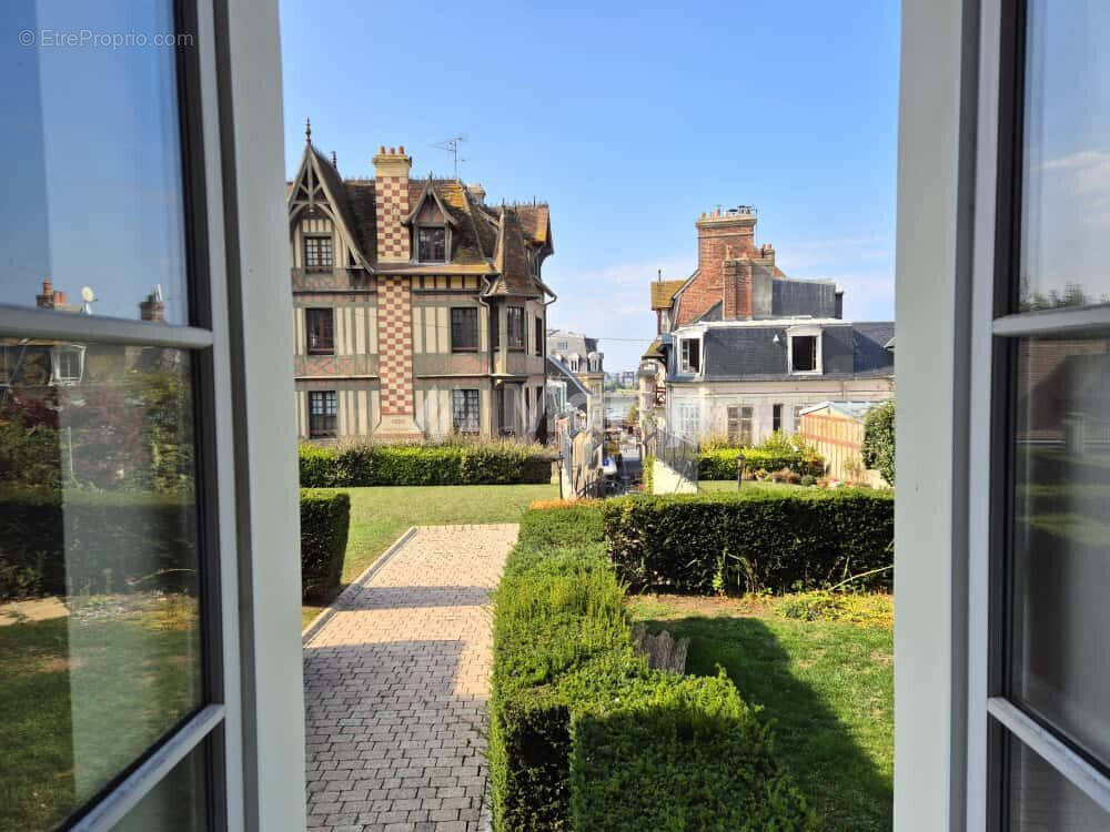 Appartement à TROUVILLE-SUR-MER