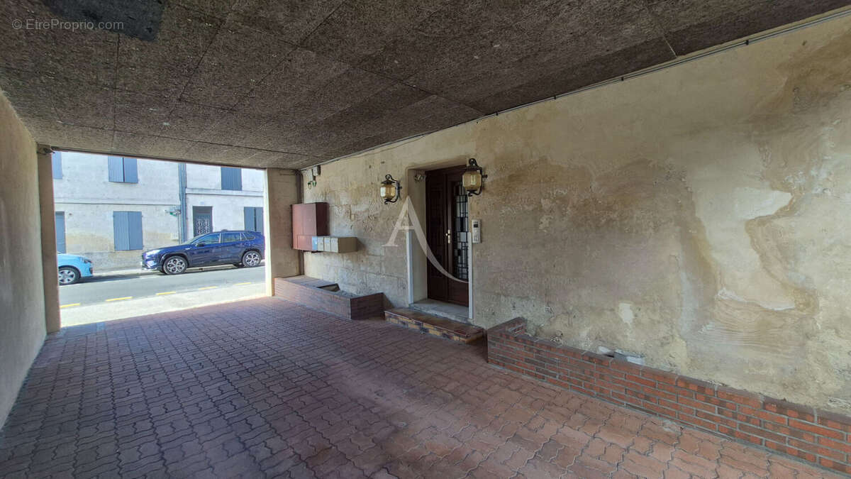 Appartement Saintes 2 pièces - photo 3