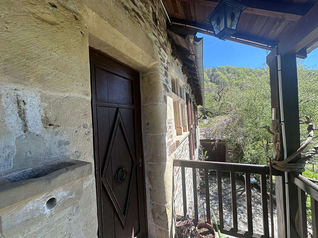 Maison à ESTAING