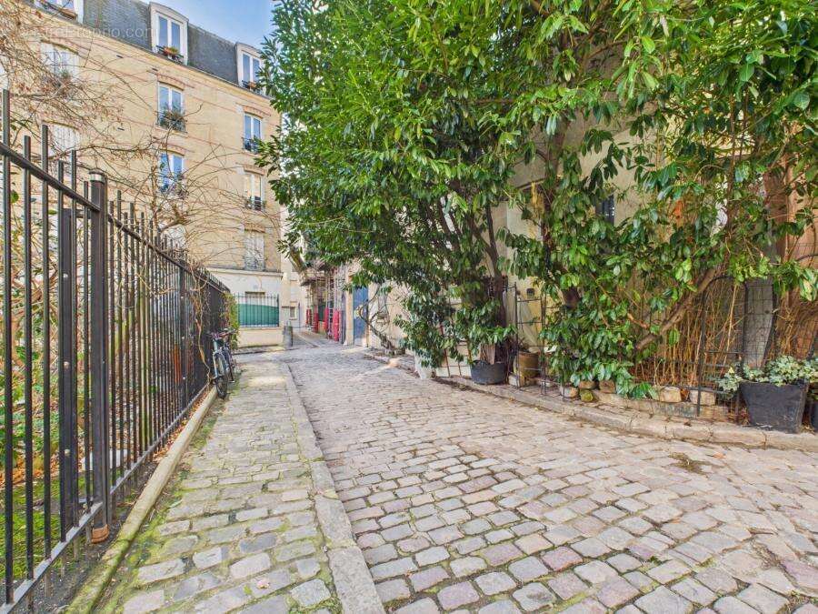 Appartement à PARIS-14E