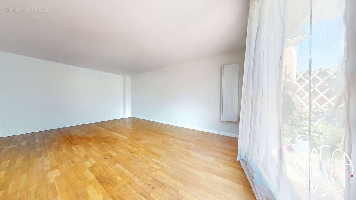 Appartement à THIAIS