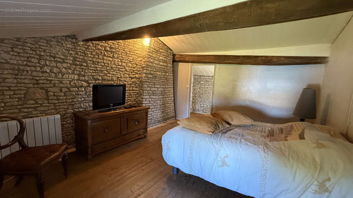 Maison à VILLEFAGNAN