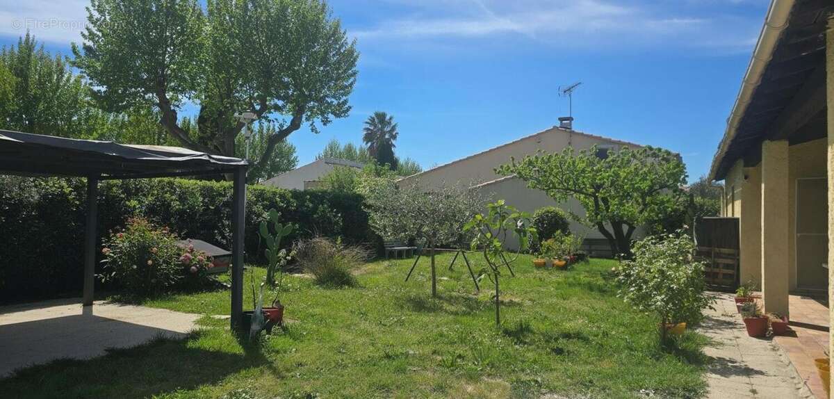 Photo 2 - Maison à TARASCON