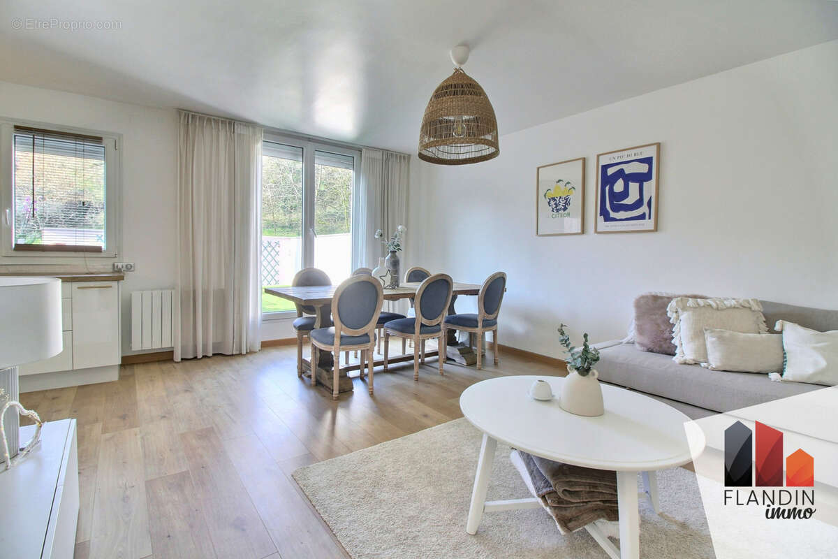 Appartement à IRIGNY
