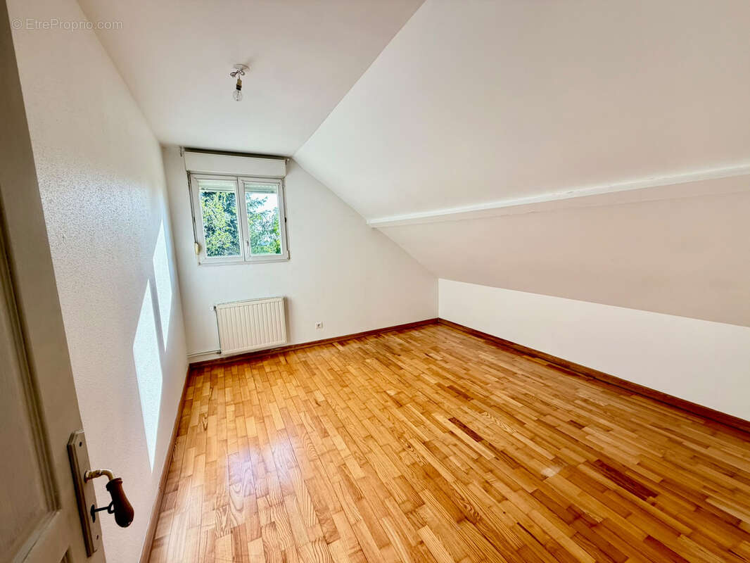 Vente pavillon avec accès de plain-pied, sur terrain de 8,12 ares CORBENAY - photo 12