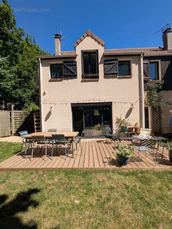 Maison à CHATEAUFORT