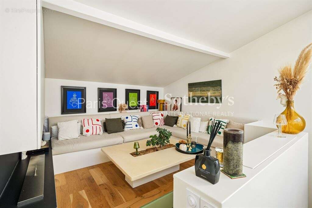 Appartement à PARIS-17E